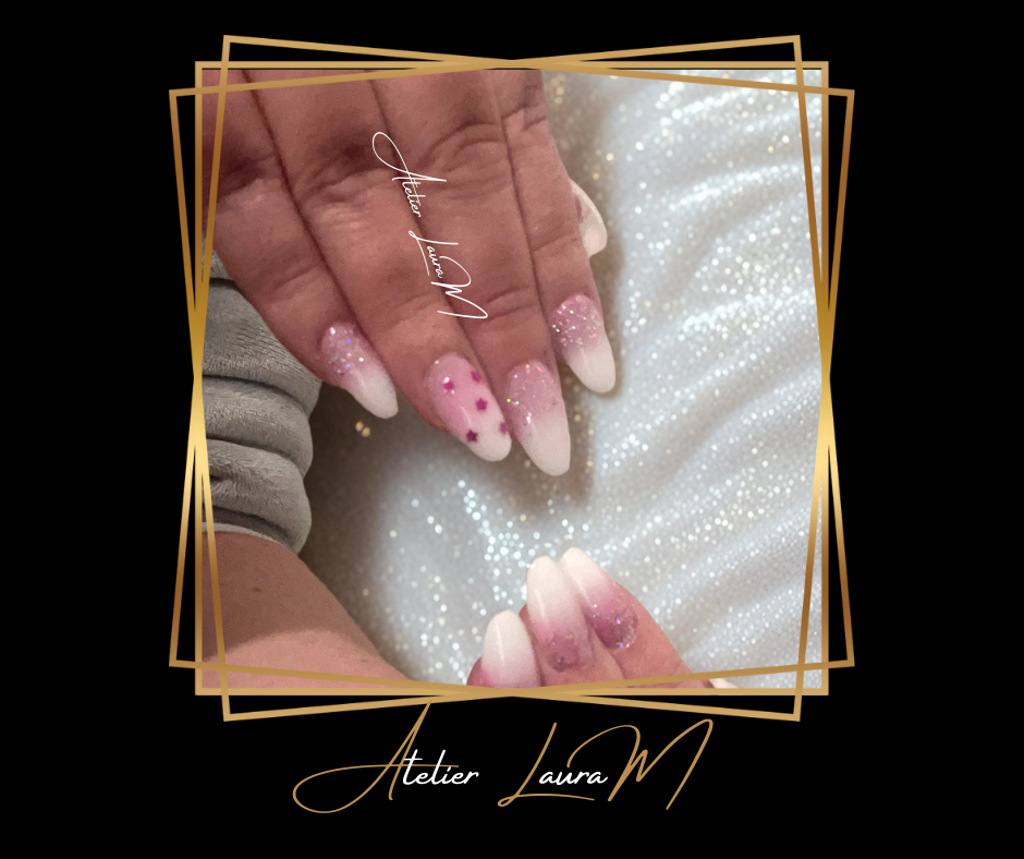 Manucure Capsule Américaine Or